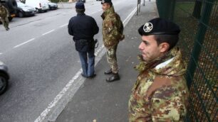 Monza, ritornano i soldatiMilitari di pattuglia a San Rocco