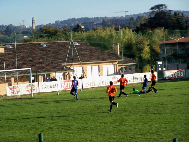 Calcio Eccellenza: Seregno vincee balza in testa alla classifica