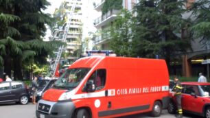 Esplode la tv, paura a BrugherioIl vicino salva coppia di anziani