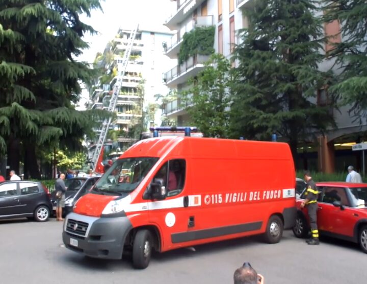 Esplode la tv, paura a BrugherioIl vicino salva coppia di anziani