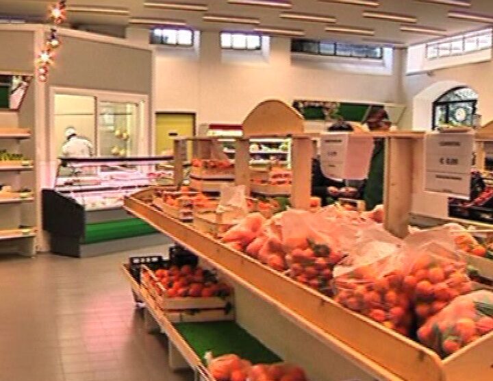 Monza, negozi aperti ad agosto la sopravvivenza è garantita