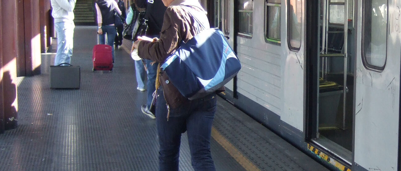 Camparada, giovane accoltellatoin metropolitana a Milano