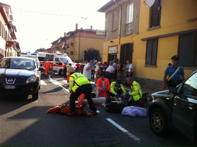 Investita sulle strisce pedonaliGrave una donna a Desio