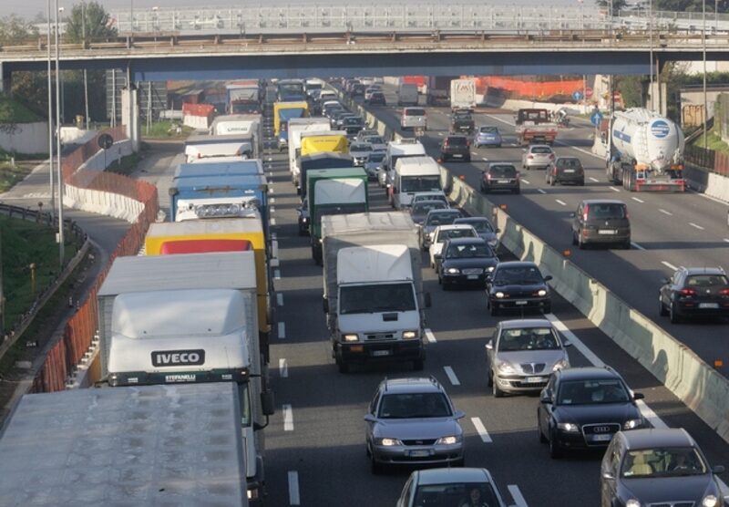 Code sulla A4 verso Milano