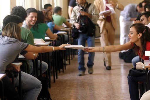 I giovani, la crisi, Arendt, MontaleLa password dà il via alla maturità