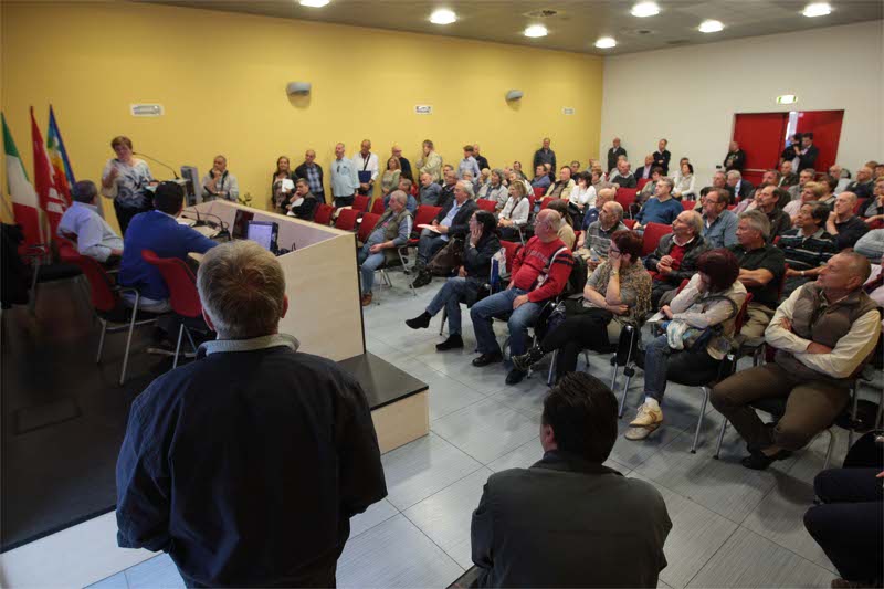 Sala piena alla Cgil di Monza per parlare di esodati