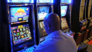 Nessuna limitazione d’orario per l’attività delle slot machine