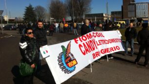 Candy, operai bloccano l’azienda E’ guerra contro i 150 nuovi tagli