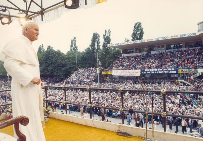 Il Papa in autodromo con i giovani