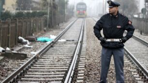 Un uomo è stato decapitato da un treno sulla linea Sesto - Monza
