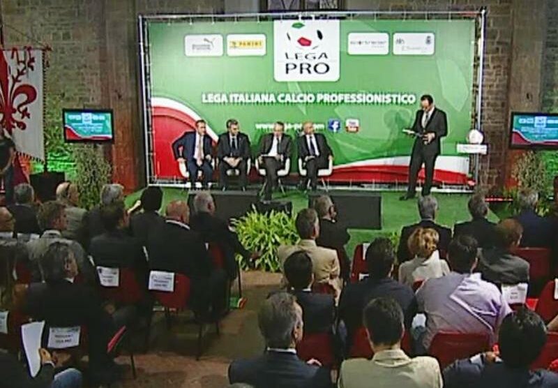 Calcio, la presentazione dei calendari di Lega Pro a Firenze