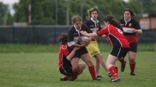 Una partita di rugby femminile al Chiolo
