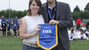 Calcio, Alessandra Borgonovo alla premiazione del torneo intitolato al padre Stefano