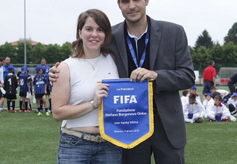 Calcio, Alessandra Borgonovo alla premiazione del torneo intitolato al padre Stefano