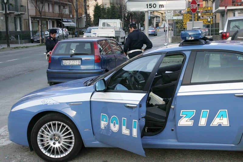 Agenti di polizia