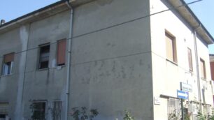 La casa di via Micca dove è stato rinvenuto il corpo senza vita.