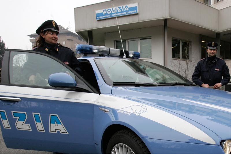 Sul posto gli agenti della polizia