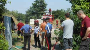 Lo spegnimento dell'incendio a Nova Milanese