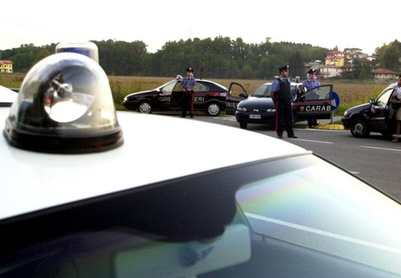 Un controllo dei carabinieri di Seregn o