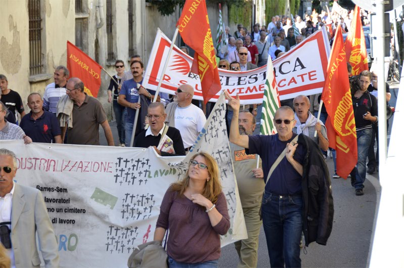 Vimercate - Manifestazione Celestica in Municipio