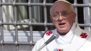 Papa condanna uso armi chimiche Siria