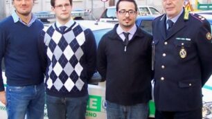 Il  comandante Damiano Vernò con gli ultimi agenti assunti in servizio