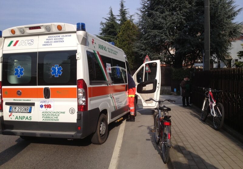 Sul posto l’ambulanza dei soccorsi