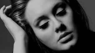 La cover di “21” di Adele, oggi tradotto in brianzolo da Renato Ornaghi e interpretato da Lucia Lella