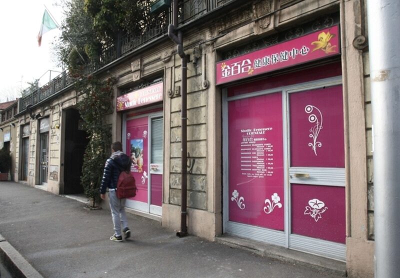 Uno dei centri massaggi che ci sono a Monza