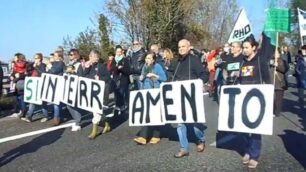 La manifestazione di sabato mattina sulla Milano-Meda