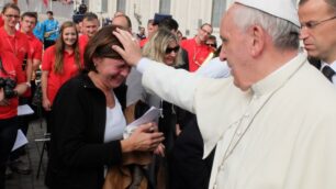 Anna con papa Francesco.