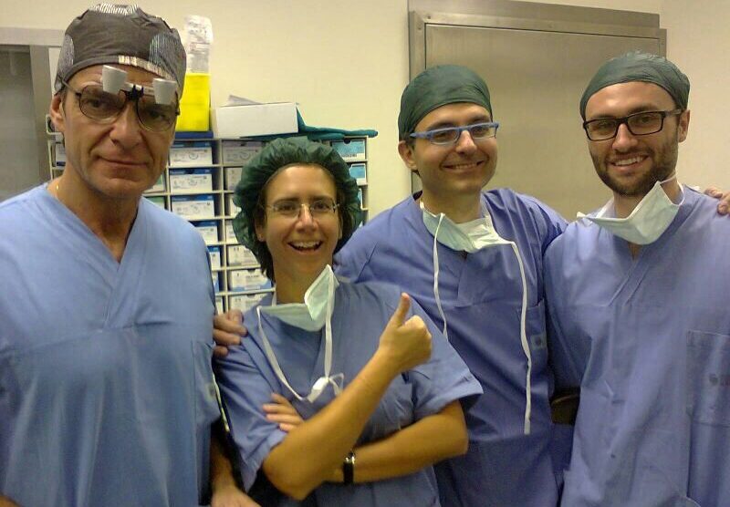 Giovanni Colombo con la dottoressa americana Julie Sosa al ternime di un intervento live nel corso del congresso internazionale di novembre