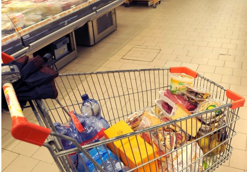 Brianza, il carrello della spesa è sempre più pesante