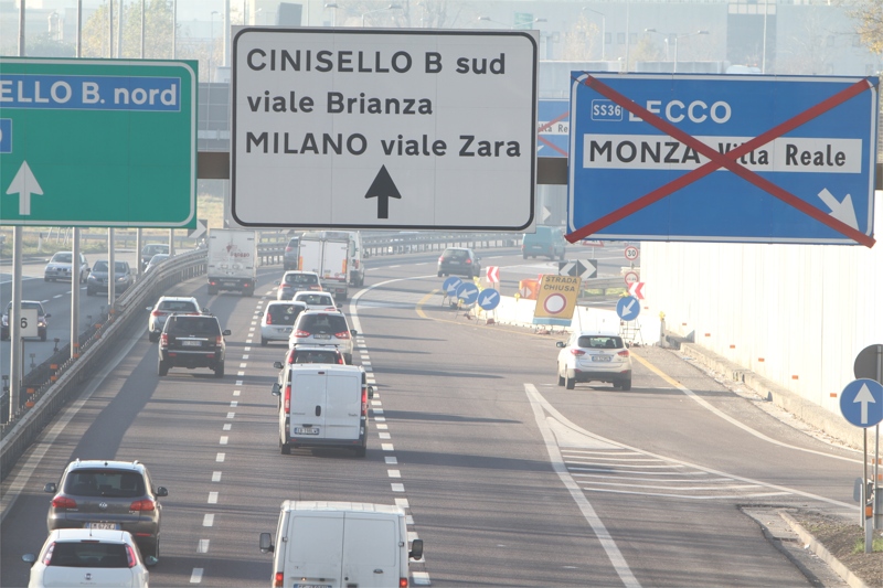 Monza, svincolo chiuso tra la  SS36  e la tangenziale nord