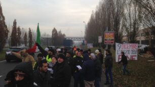 Monza, la  manifestazione dei forconi in viale Stucchi