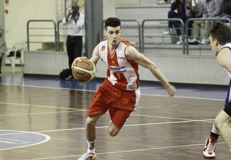Basket, Davide Cacciavillani della Tessilform Bernareggio: miglior marcatore contro Imola con 17 punti