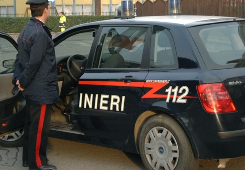 I carabinieri  hanno arrestato l’uomo per violenza