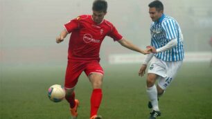 Calcio, Monza-Spal con la nebbia sullo sfondo