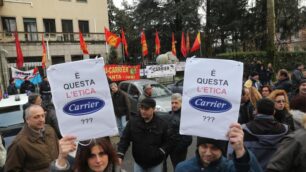 I lavoratori della Carrier in manifestazione