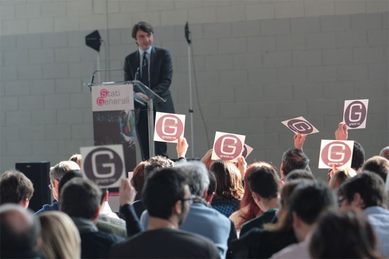 Francesco Ferri in un incontro con i giovani imprenditori