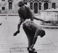 Pepi Merisio, In Campo San Polo Venezia ( 1958, stampa ai sali d’argento modern print)