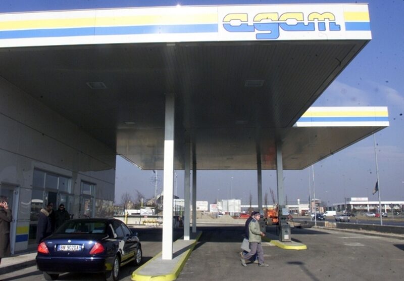 Monza - Il distributore di viale Stucchi