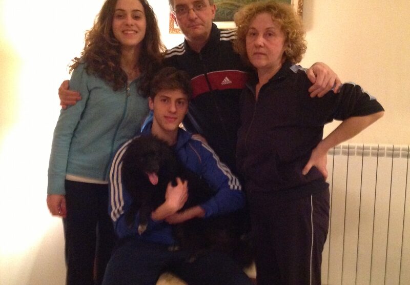 Agrate Brianza, la famiglia Oggioni con Mika (dell’Operazione Maky)