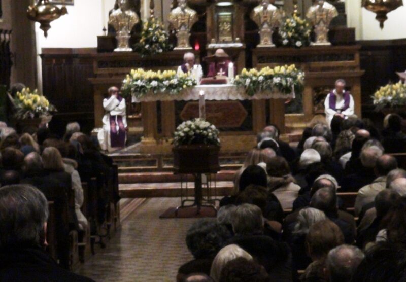 Arcore, chiesa gremita per i funerali di Ines Giuseppina Perego