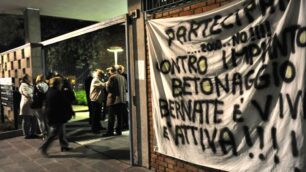 Arcore, una protesta contro l’impianto di betonaggio  Doneda a Bernate