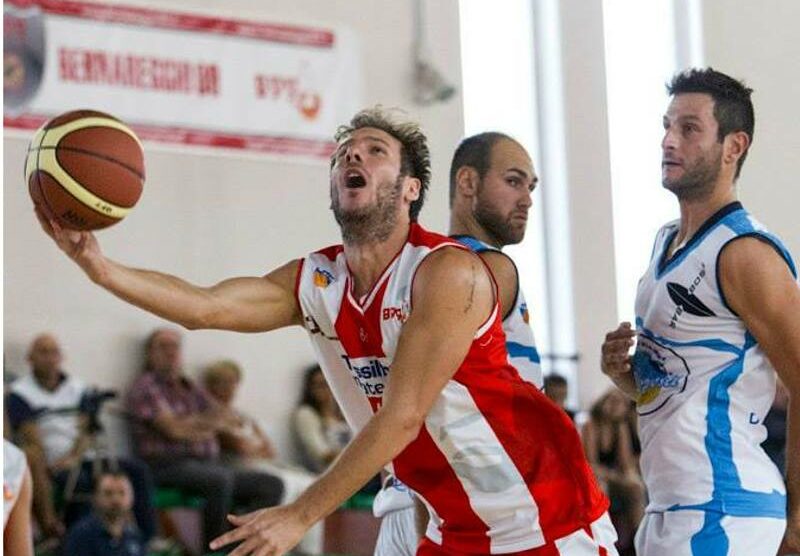 Basket, Dnaiele Quartieri ha segnato il canestro della vittoria per Bernareggio