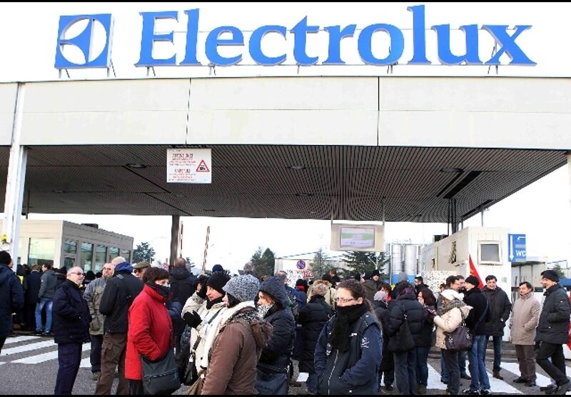 Electrolux: sindacati respingono piano