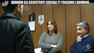 Il sindaco intervistato dalla Iena Matteo Viviani