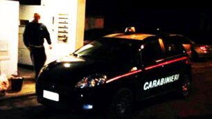 I carabinieri chiamati dai residenti dopo l’ennesimo furto in una casa