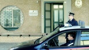 I carabinieri di Muggiò hanno denunciato il titolare del centro massaggi.